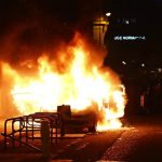 Au coeur de la razzia sur les Champs-Elysées, saccagés par la racaille, après la défaite du PSG