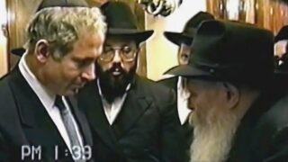 Le Rabbin Menahem Mendel Schneerson Demande À Netanyahu De Hâter La Venue Du Messie
