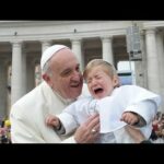 Bergoglio, le tapis de la synagogue de Satan ?