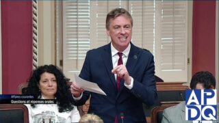 Legault veut lier le salaire des médecins à la performance – Période de questions – 21 mai 2025