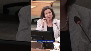 Croteau 😱 « J’étais atterrée » Quand cette histoire-là est sortie en février 2023 !