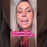 Lever la main pour faire pipi : ce que l’école t’a appris et que tu reproduis en salle de naissance Lever la main pour faire pipi : ce que l’école t’a appris et que tu reproduis en salle de naissance